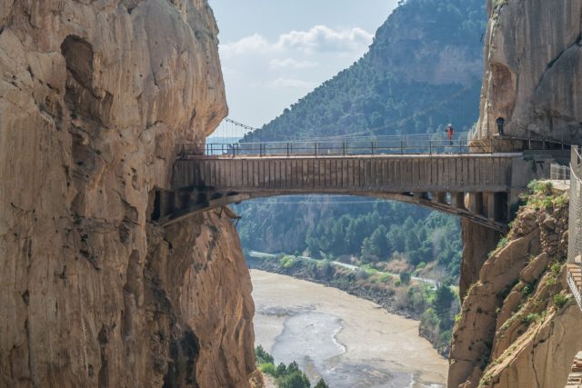 Image of the main bridge of the caminito del rey in Malaga