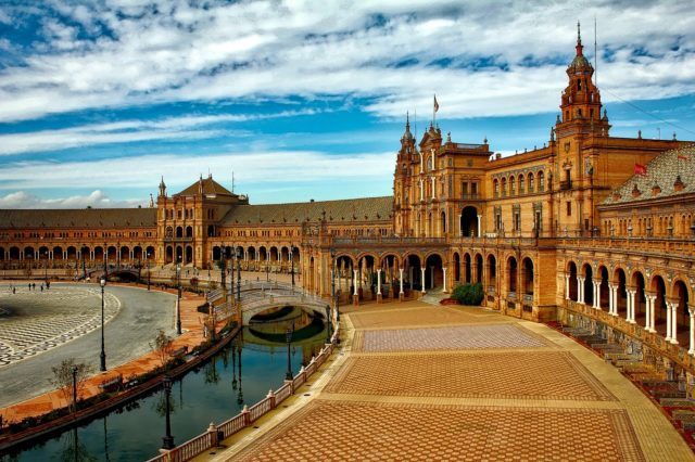 Interior image of a small part of the Plaza de Espana in Sevilla