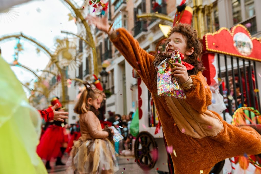 A good reason to travel to Spain: Person dressed up in a festival