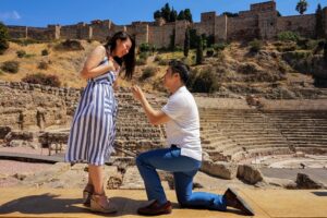 proposing during photoshooting tour