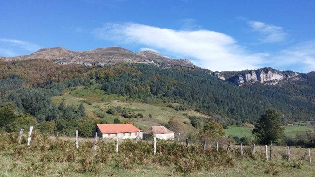 El Valle del Roncal ruins and theater