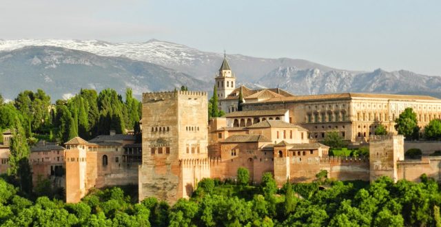 Andalusia TOP attractions & historical monuments: Alhambra de Granada