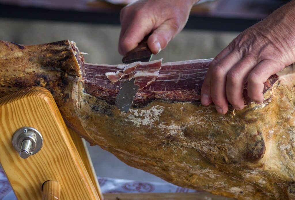 IBERIAN HAM AS CHRISTMAS GIFT