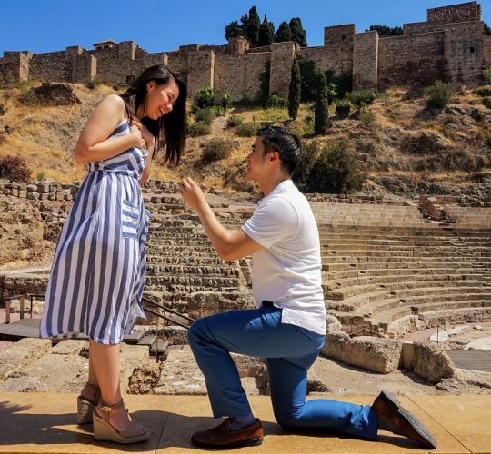 proposing during photoshooting tour